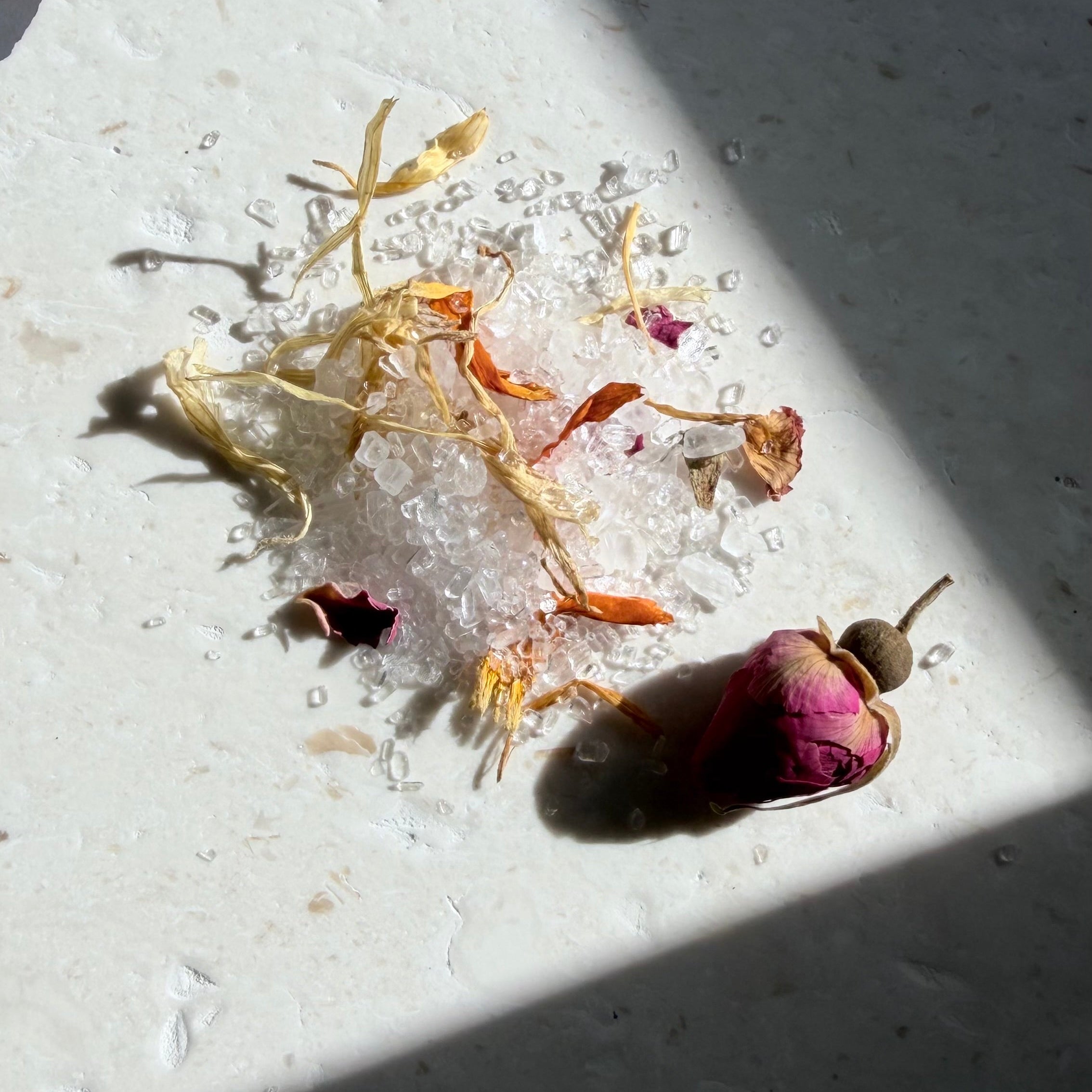 ROSE AURA – ボタニカルバスソルト ミニサイズ (60g / 110g)