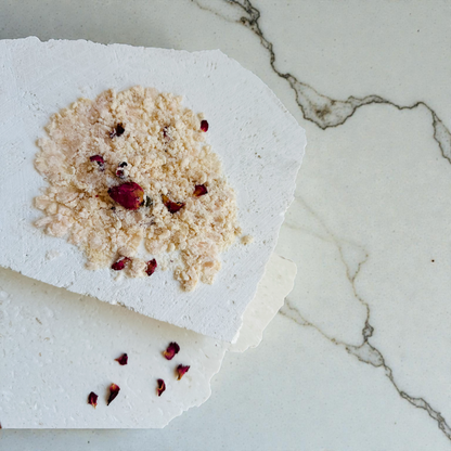 Rose Aura Collection — 3種のローズリチュアル バスソルトセット（110g テストチューブ）