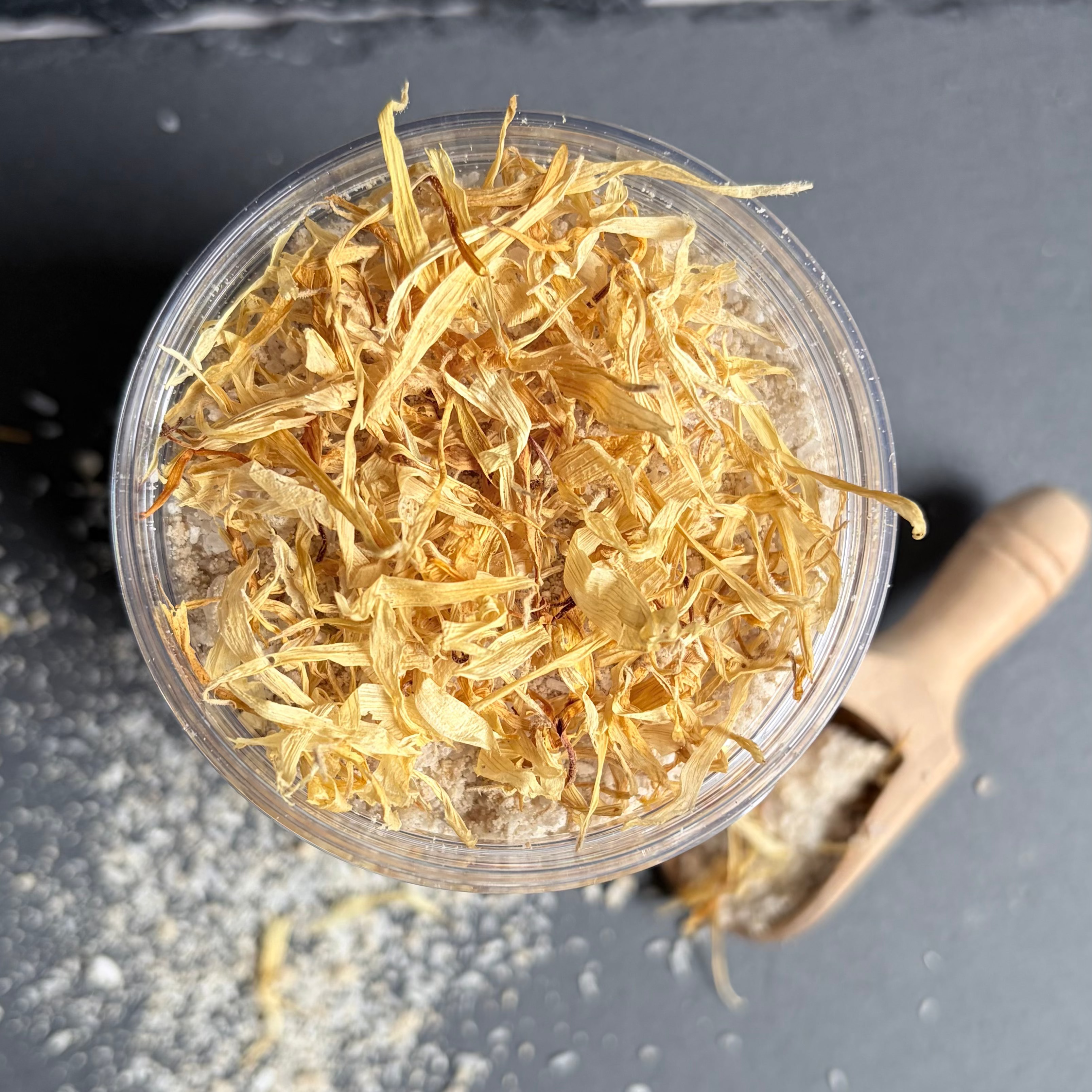 Sacred Embrace – Sandalwood &amp; Frankincense Bath Soak
