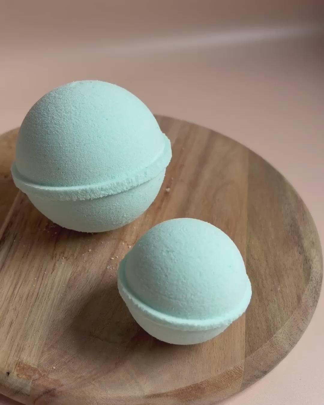 Coconut Breeze Bath Bomb